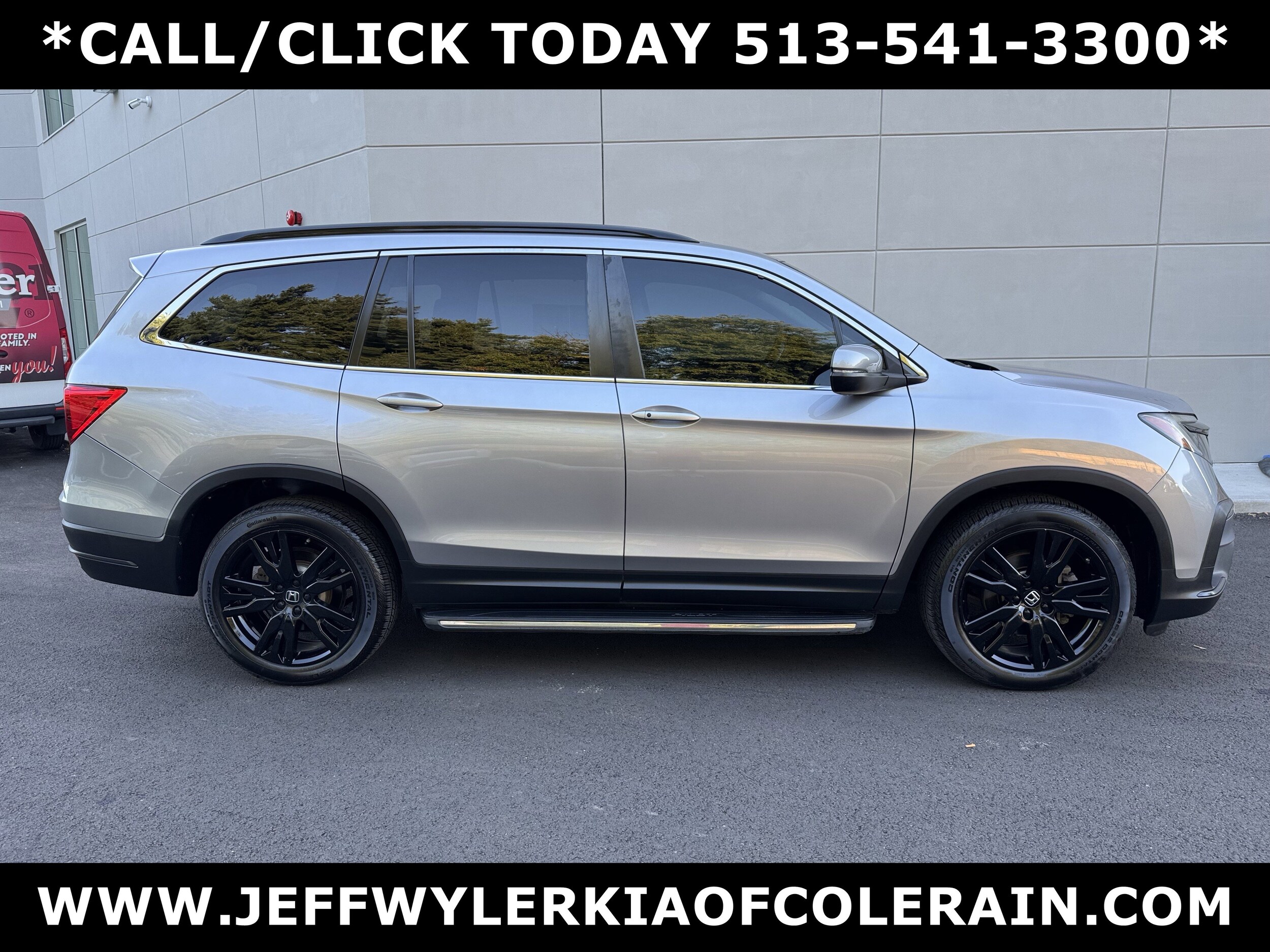 2021 Honda Pilot Special Edition photo 2