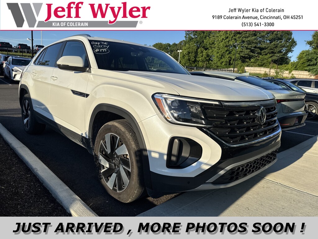 Used 2026 Volkswagen Atlas Cross Sport 2.0T SE w/Technology SUV