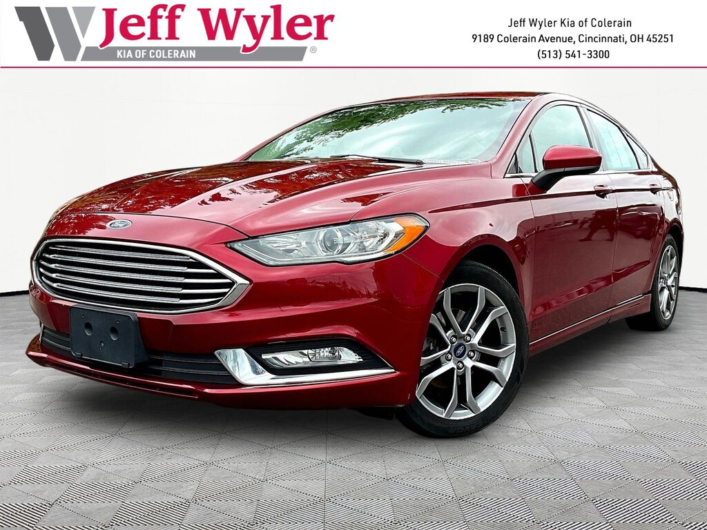 Used 2017 Ford Fusion SE Sedan