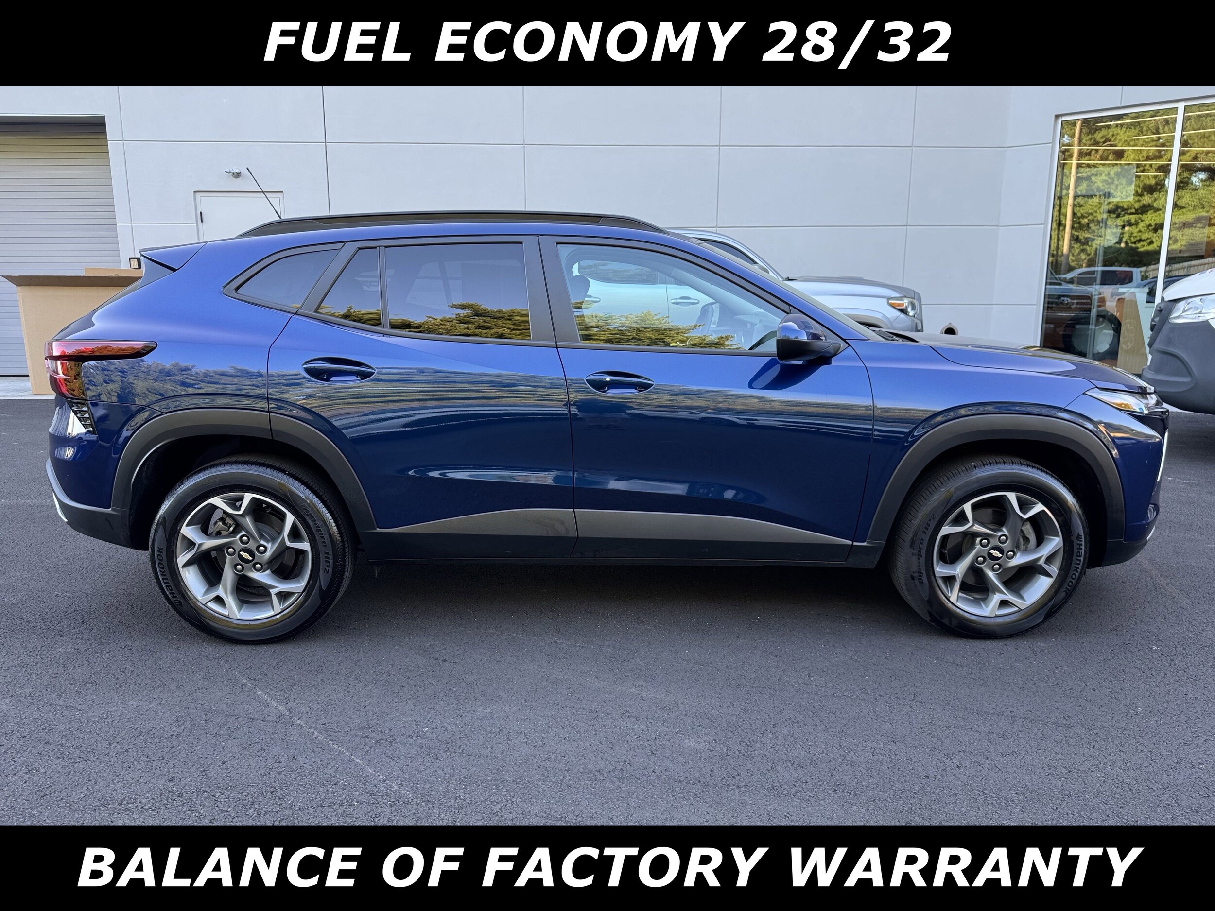 2024 Chevrolet Trax LT photo 2