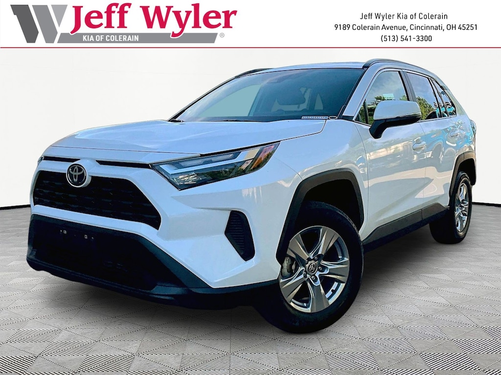 Used 2025 Toyota RAV4 XLE SUV