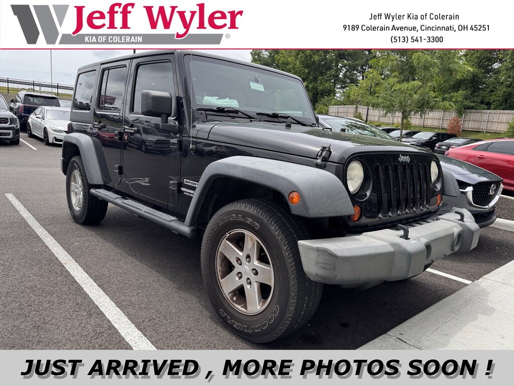 Used 2013 Jeep Wrangler Unlimited Sport SUV