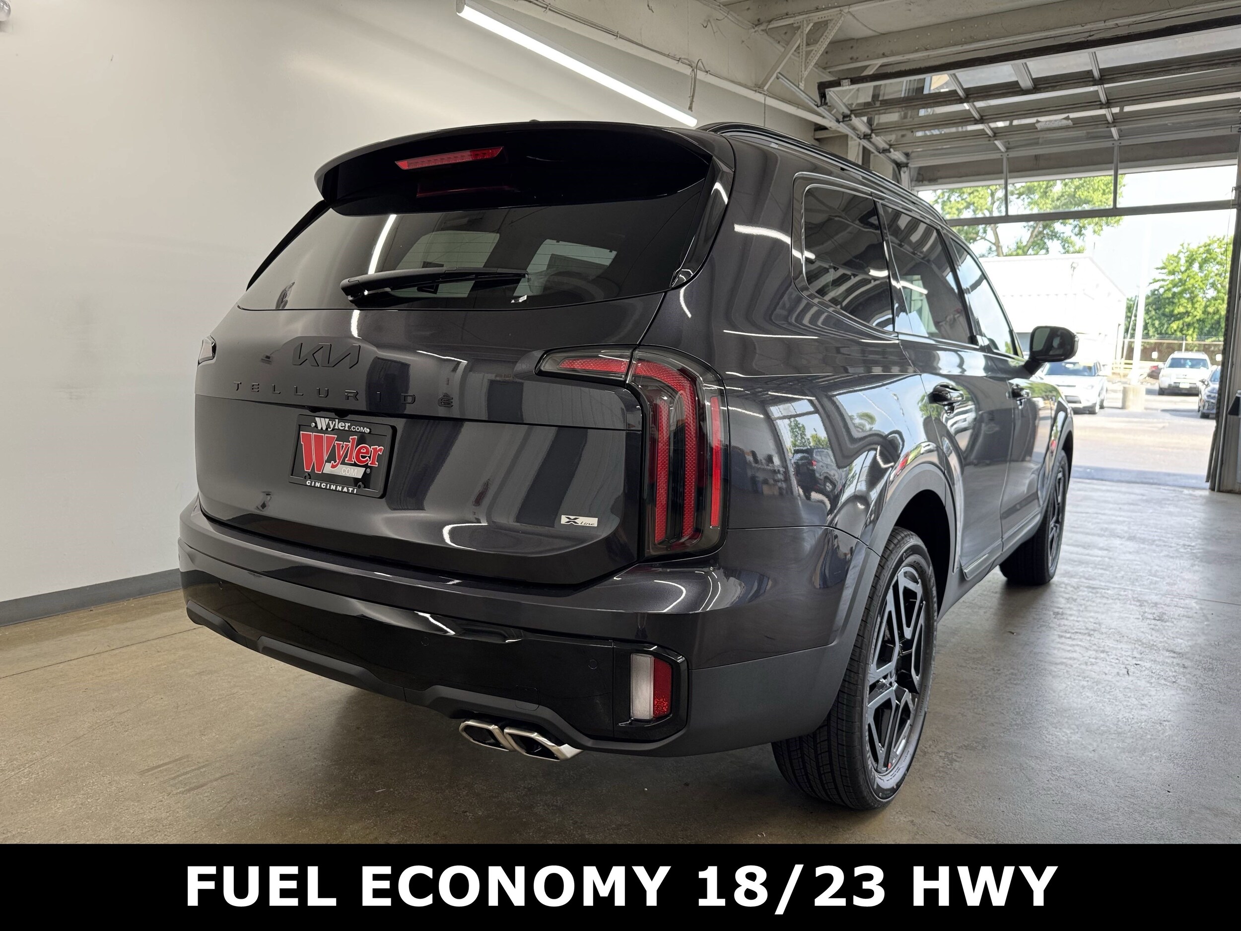 2025 Kia Telluride EX X-Line photo 3