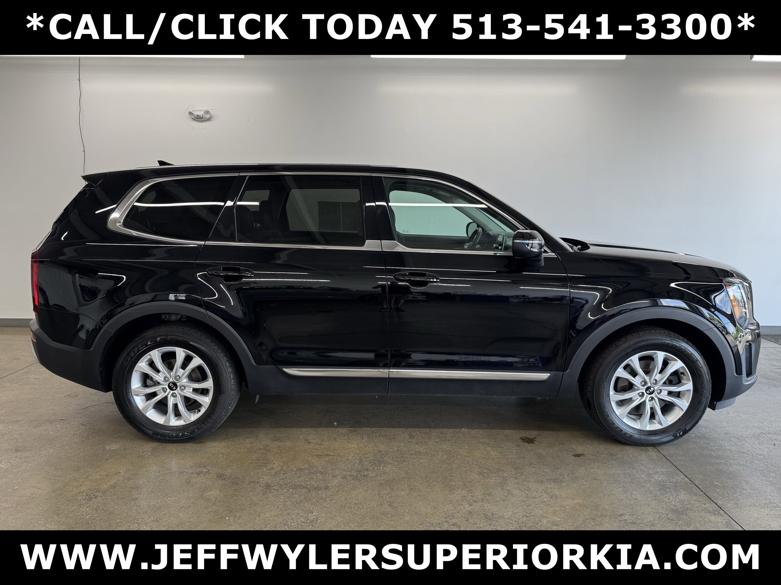 2020 Kia Telluride LX photo 2