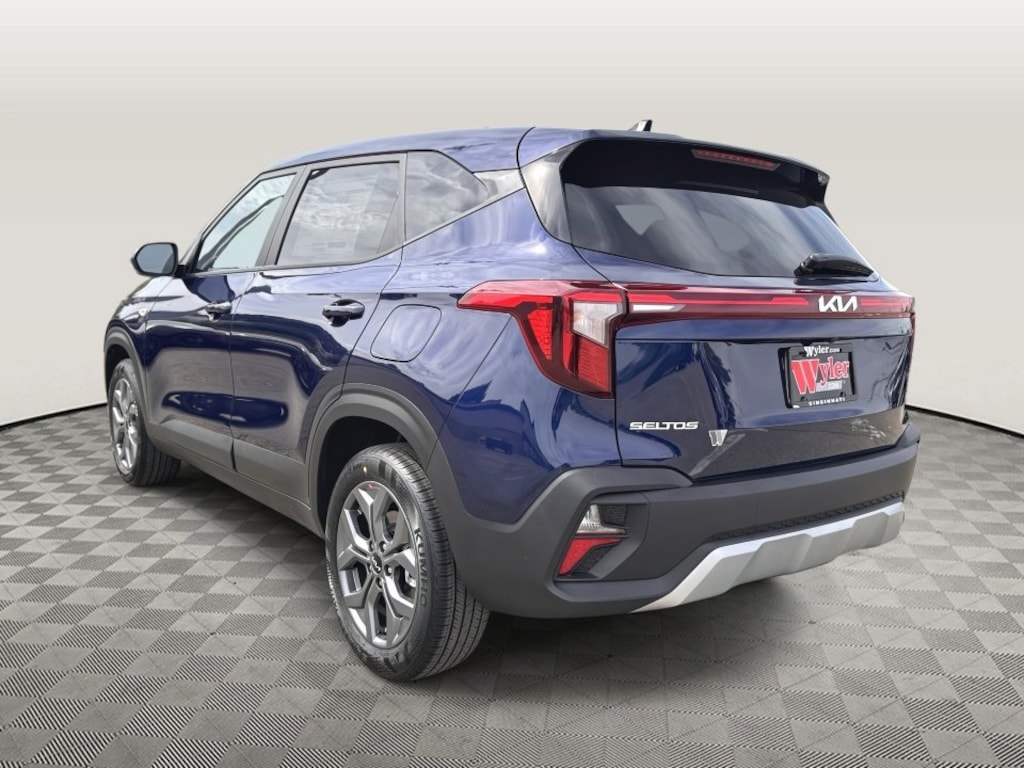 New 2026 Kia Seltos LX SUV