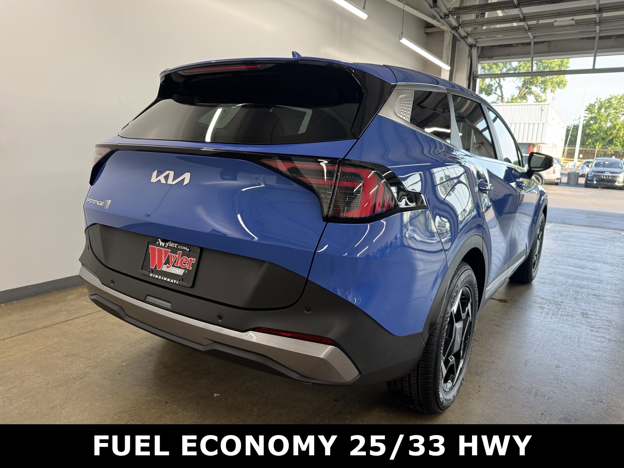 2026 Kia Sportage EX photo 3