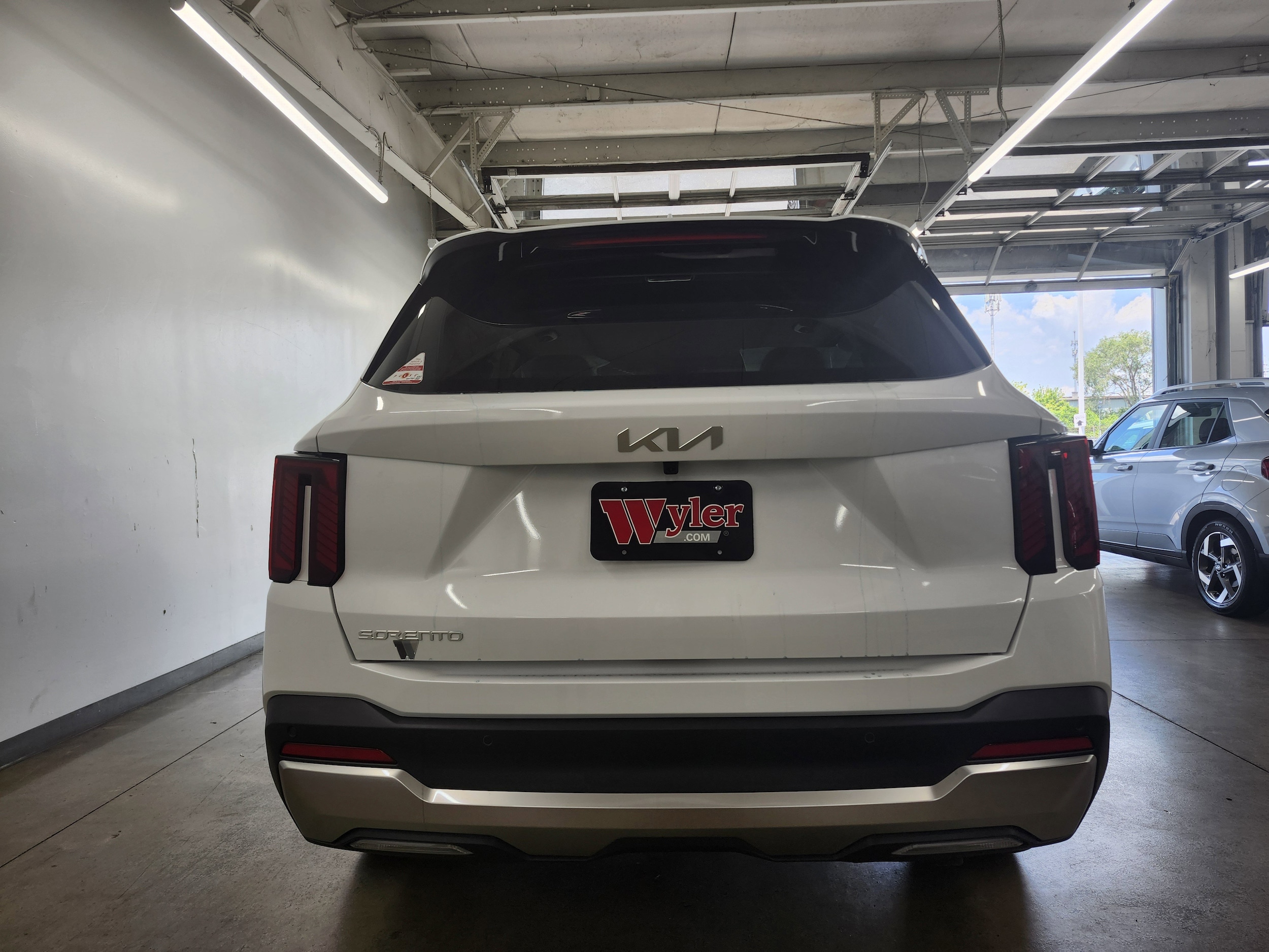 2025 Kia Sorento SX - Photo 20