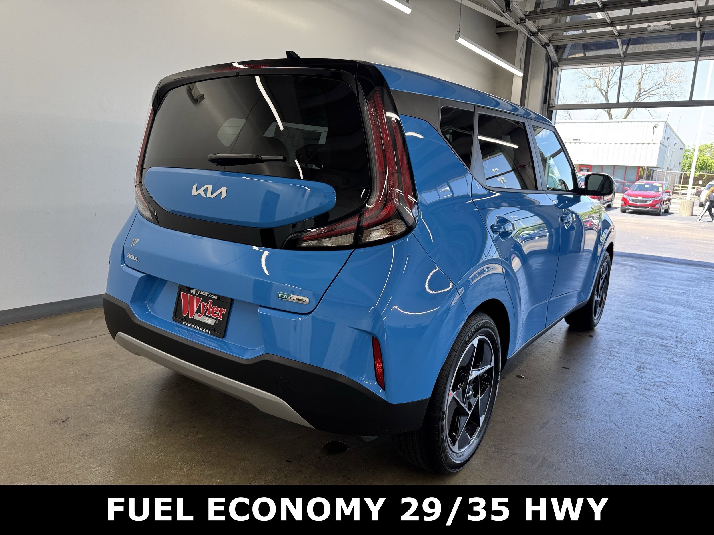 2025 Kia Soul EX photo 2