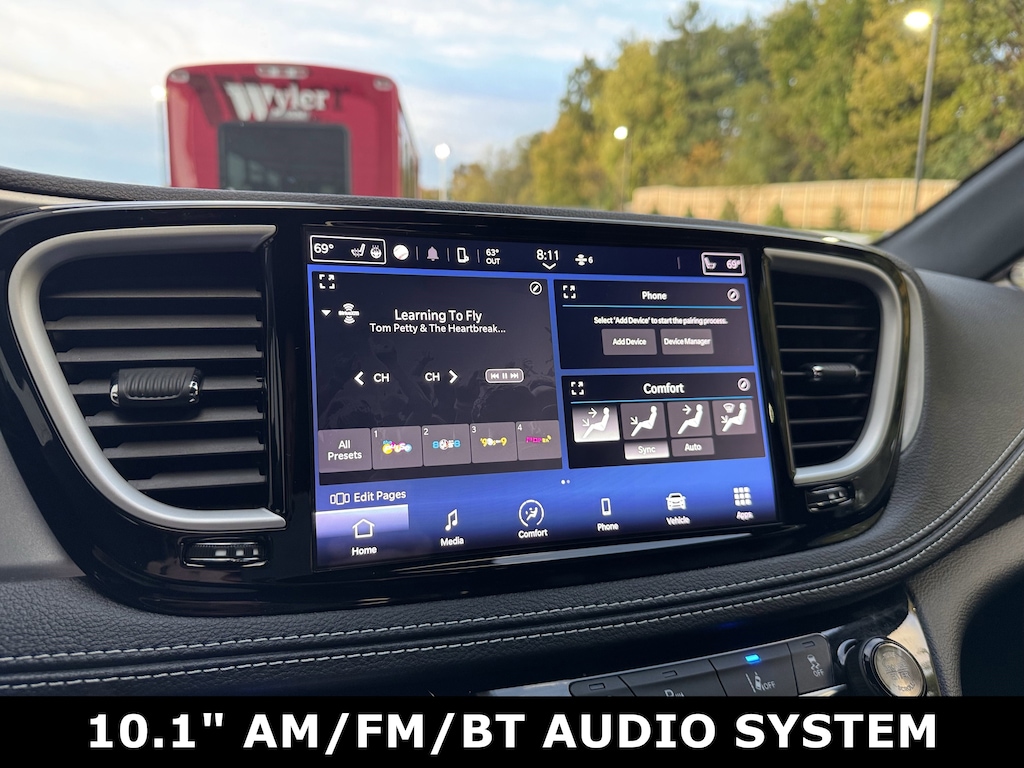 Used 2023 Chrysler Pacifica Touring L Van Passenger Van