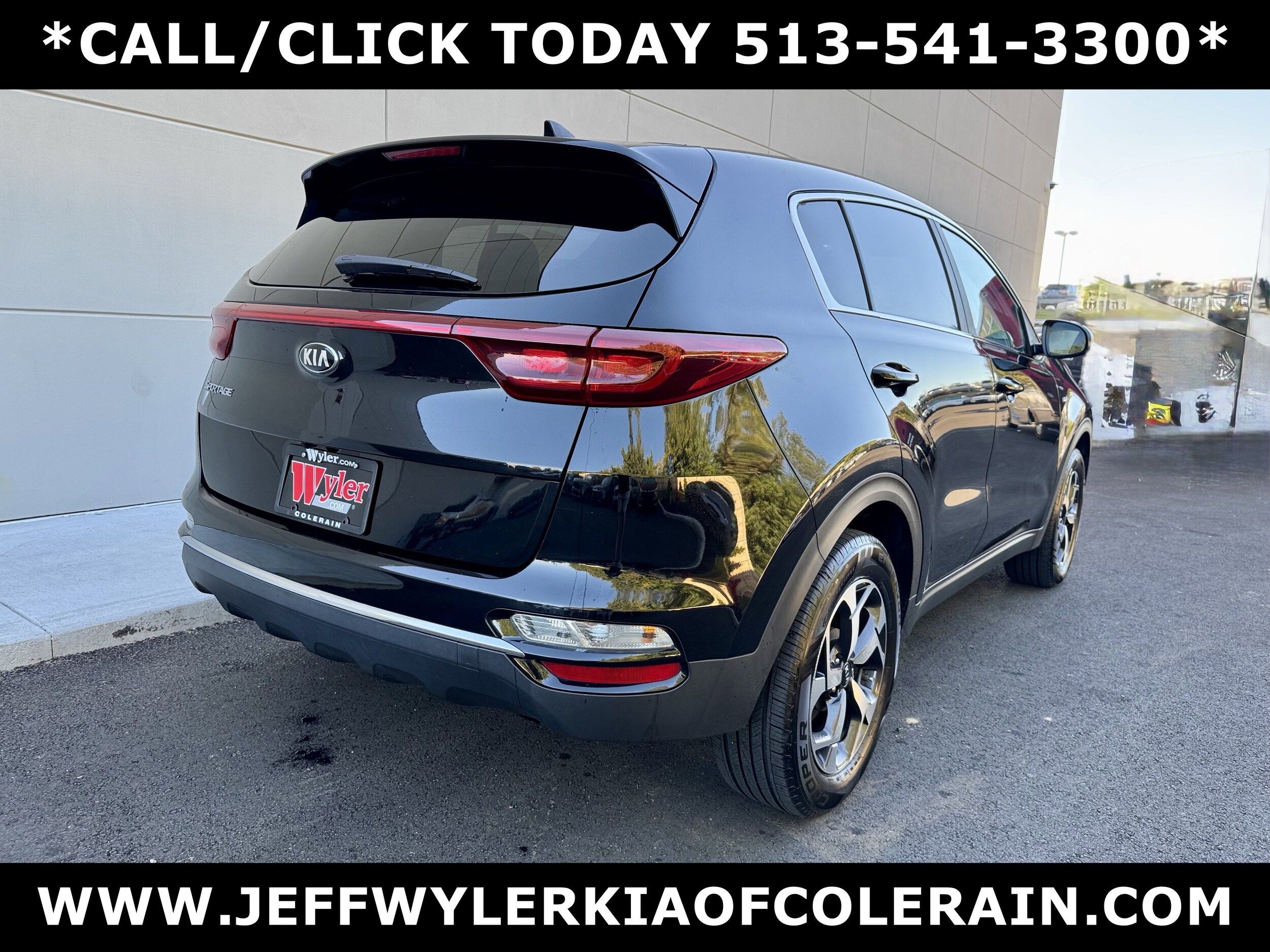 2022 Kia Sportage LX photo 3