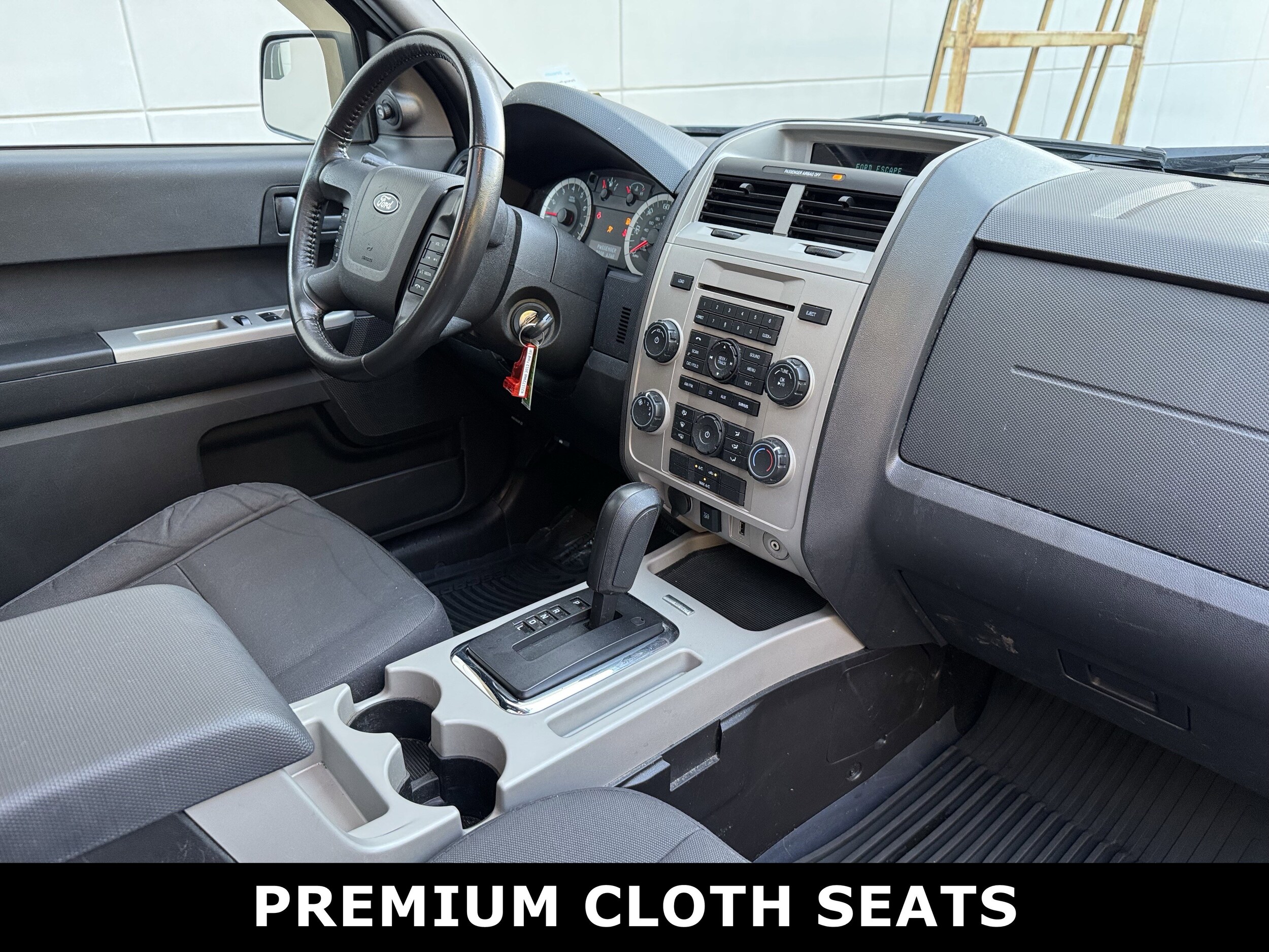 2012 Ford Escape XLT photo 3