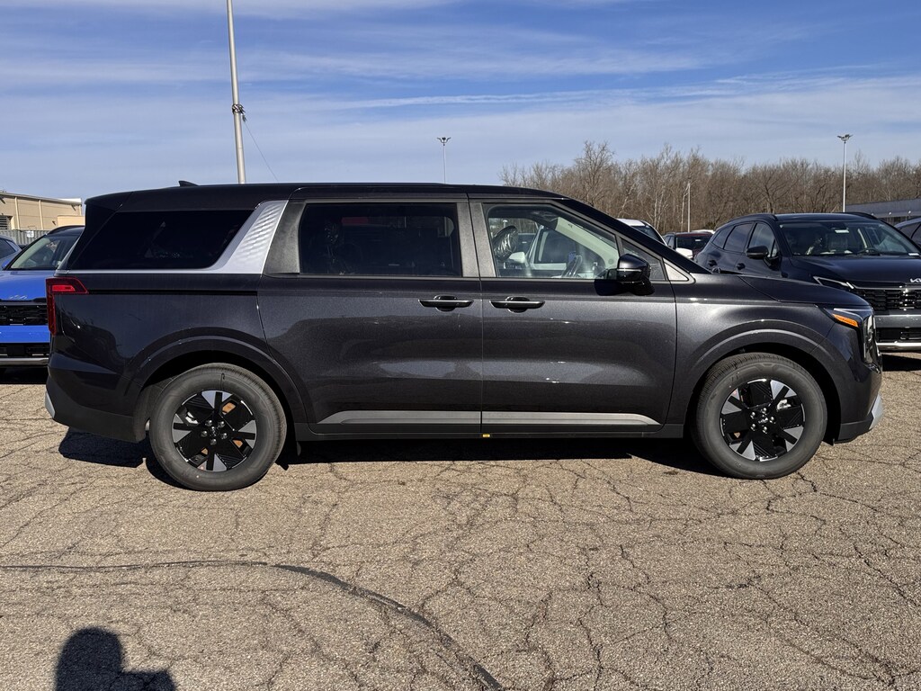 New 2026 Kia Carnival Hybrid LXS Van Passenger Van