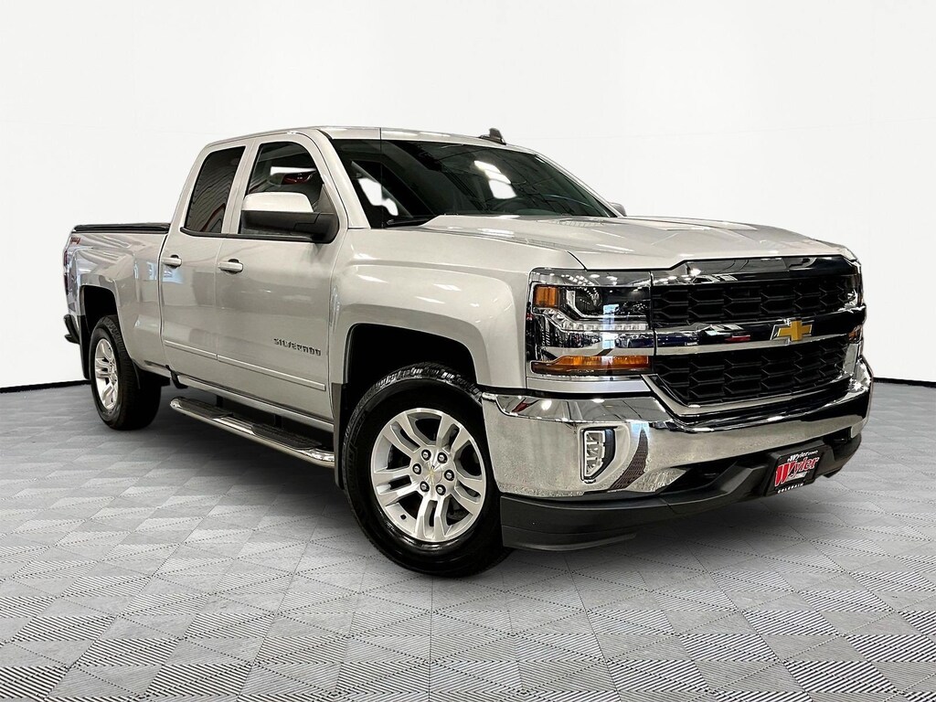 Used 2017 Chevrolet Silverado 1500 LT w/1LT Truck Double Cab