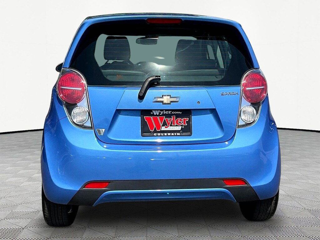 Used 2015 Chevrolet Spark LS CVT Hatchback