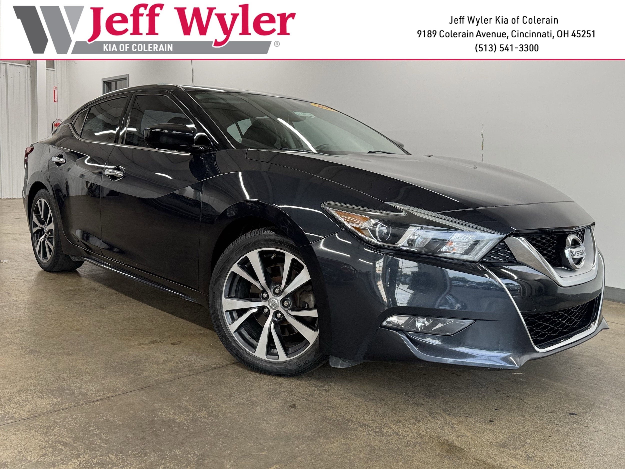 2017 Nissan Maxima Sedan 