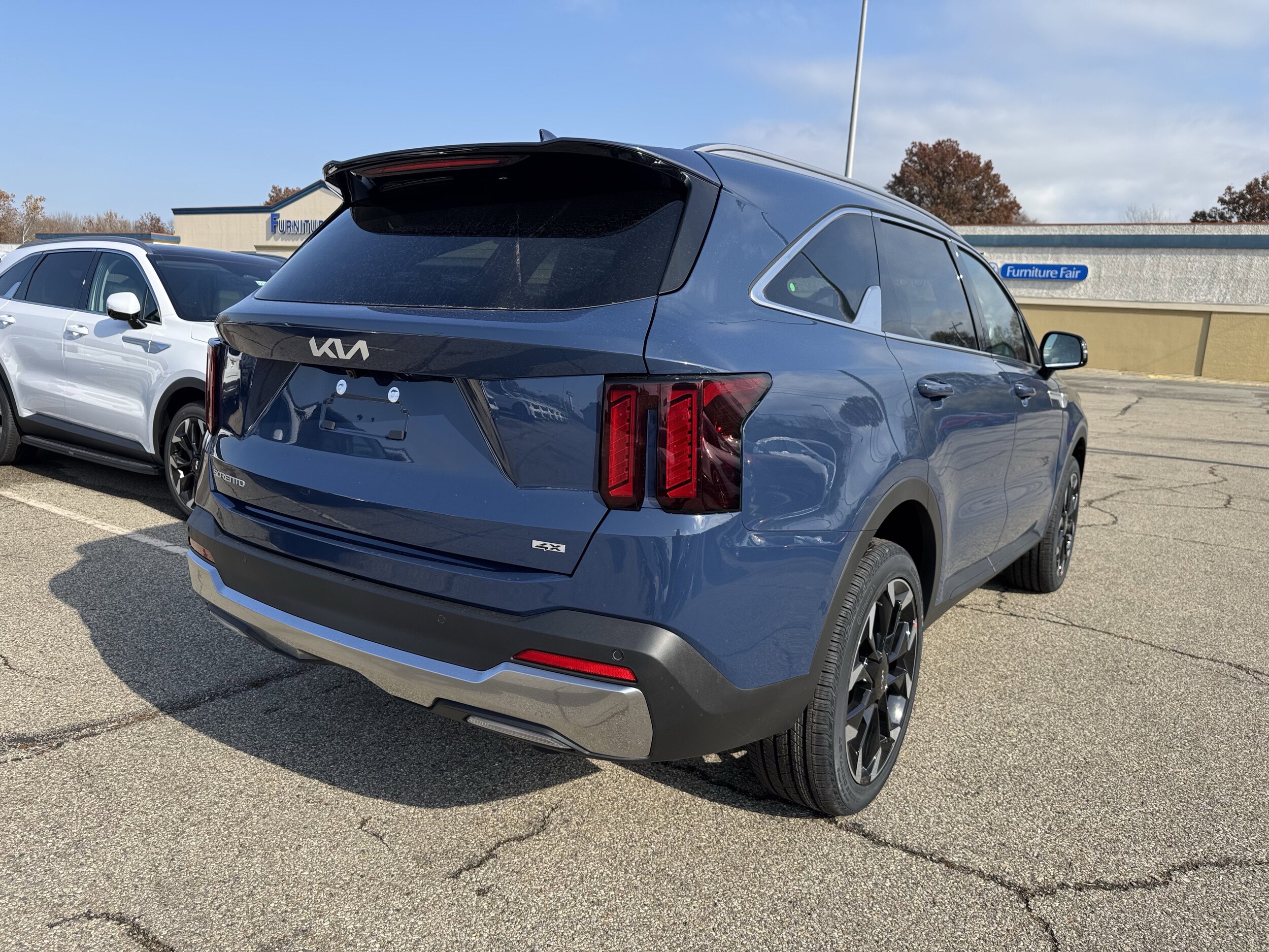 2026 Kia Sorento EX photo 3