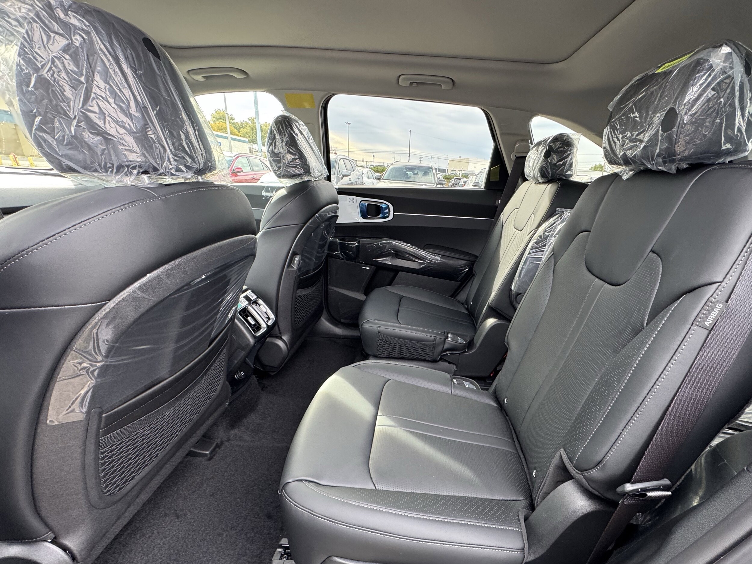 2026 Kia Sorento EX Hybrid - Photo 17