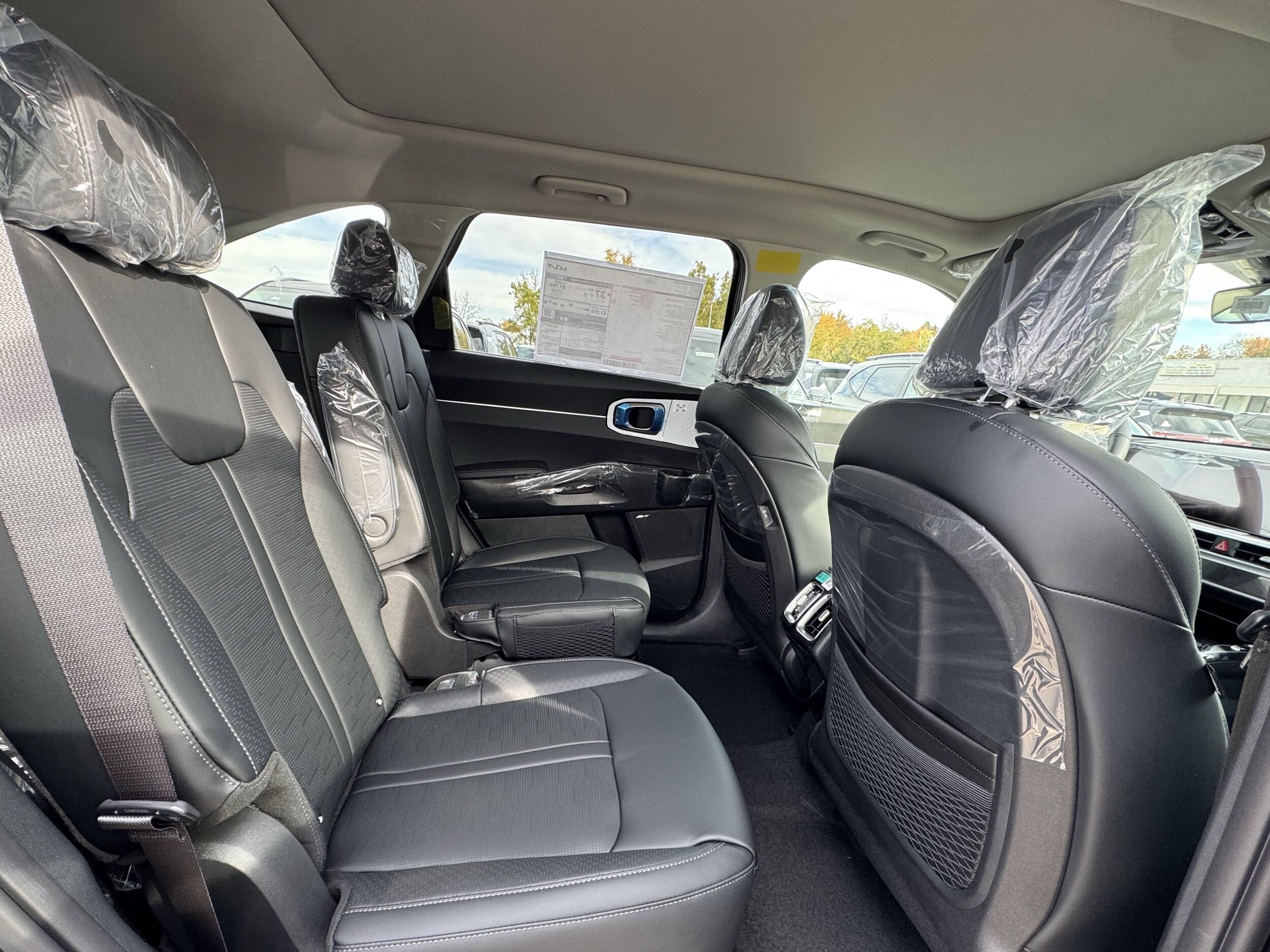 2026 Kia Sorento EX Hybrid - Photo 7