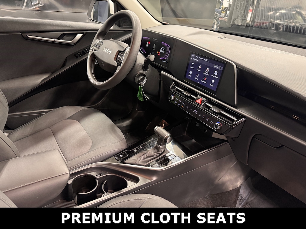 Certified 2024 Kia Niro LX SUV