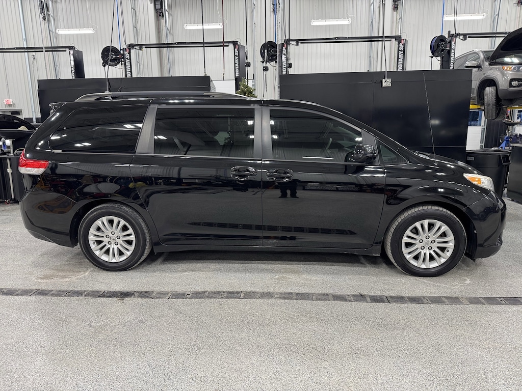 Used 2013 Toyota Sienna Van
