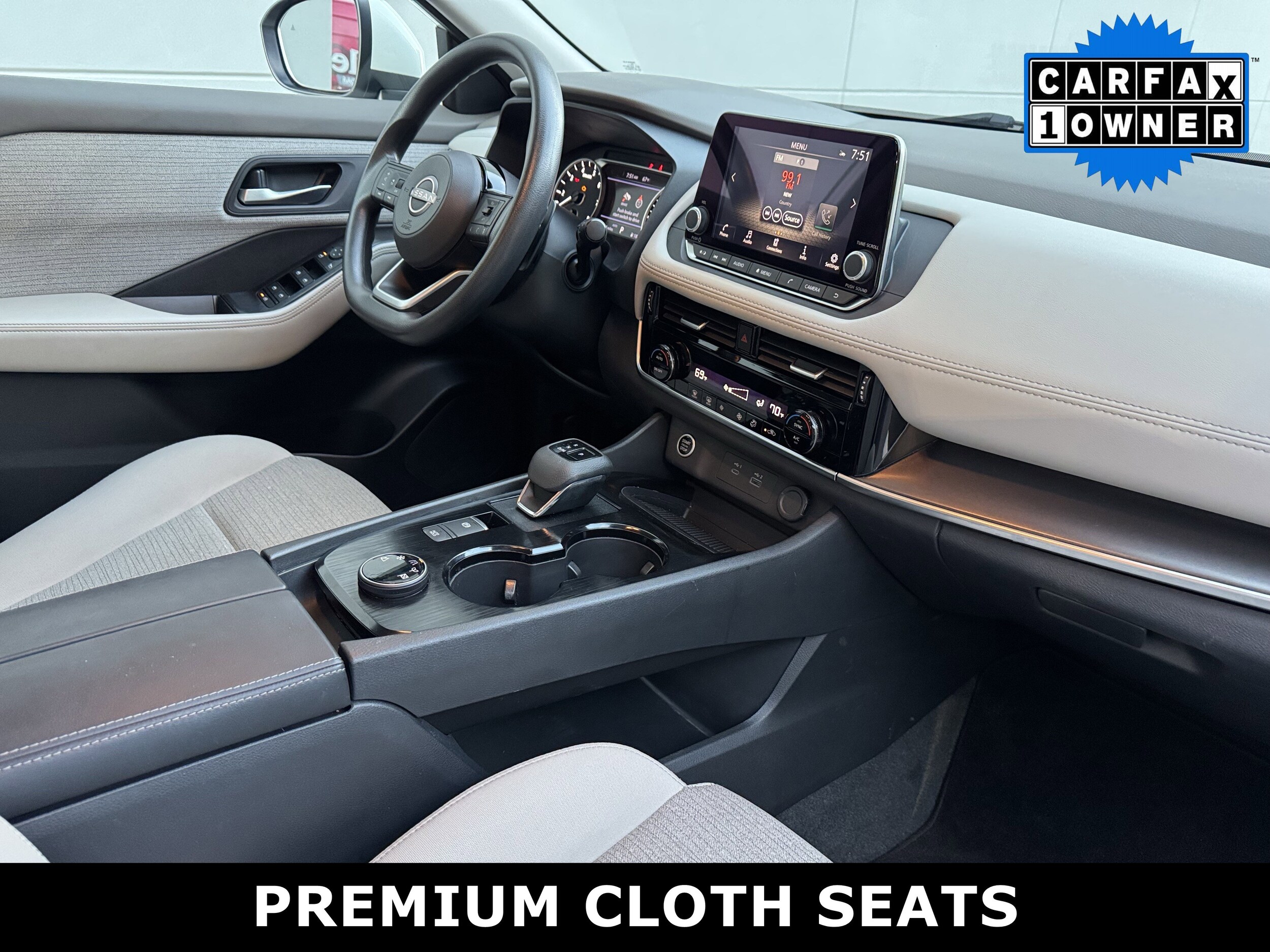 2023 Nissan Rogue SV photo 4