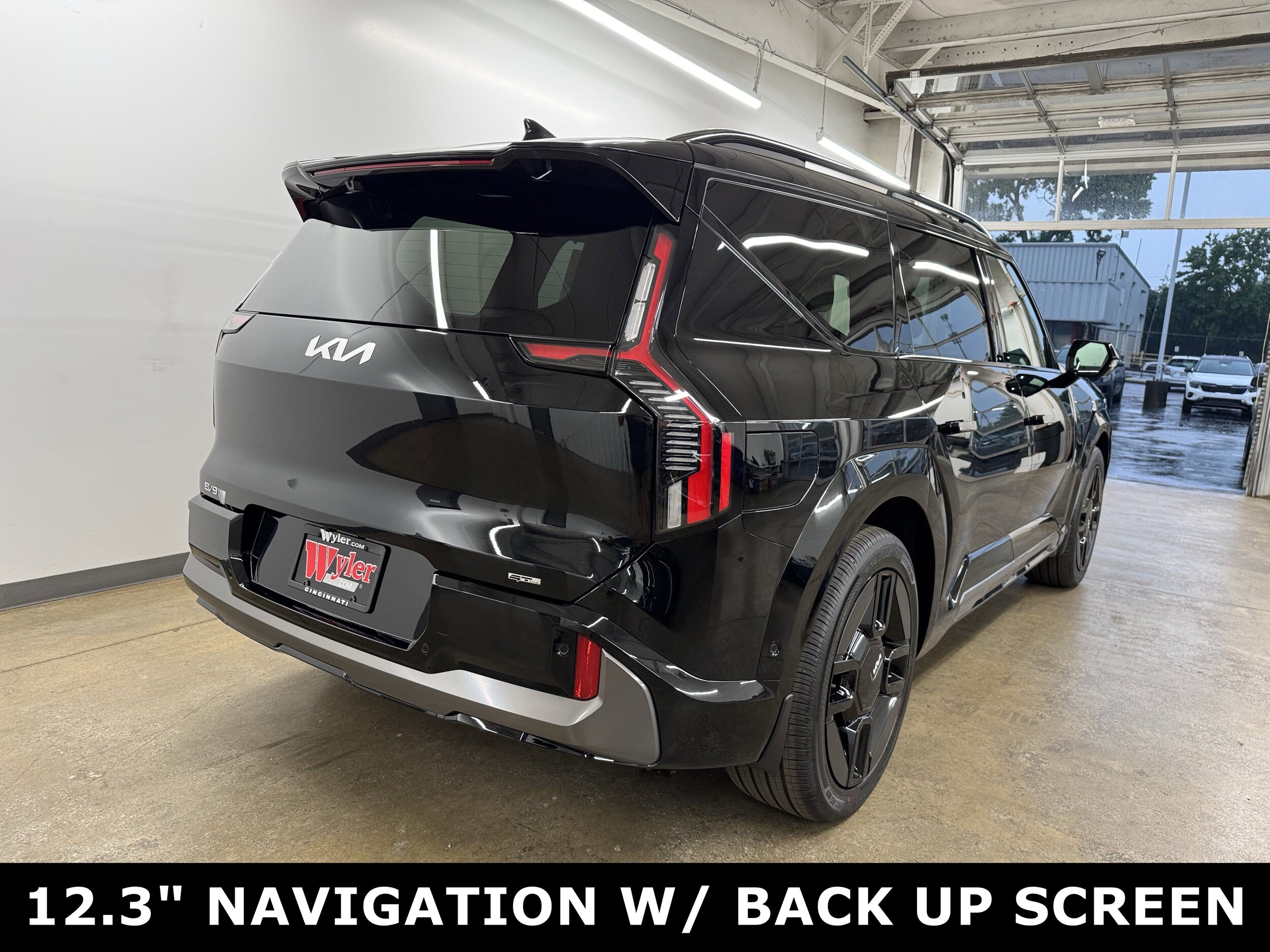 2026 Kia EV9 GT-Line photo 3