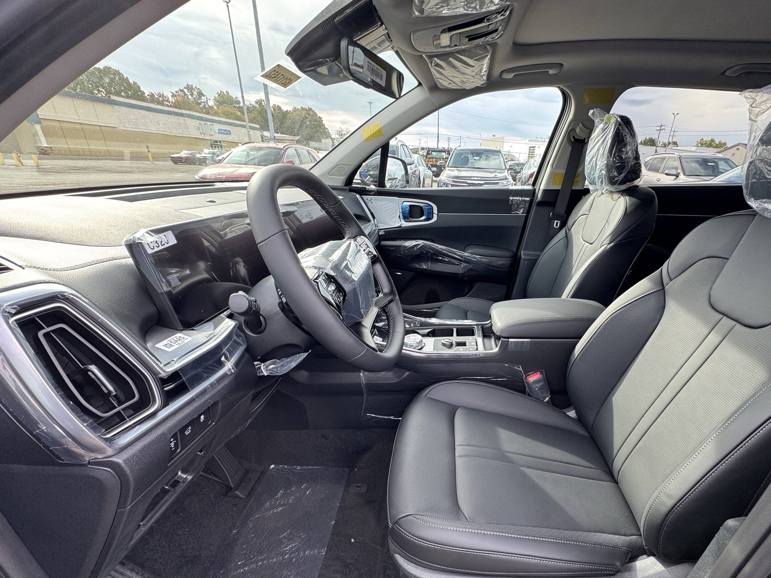 2026 Kia Sorento EX Hybrid - Photo 16