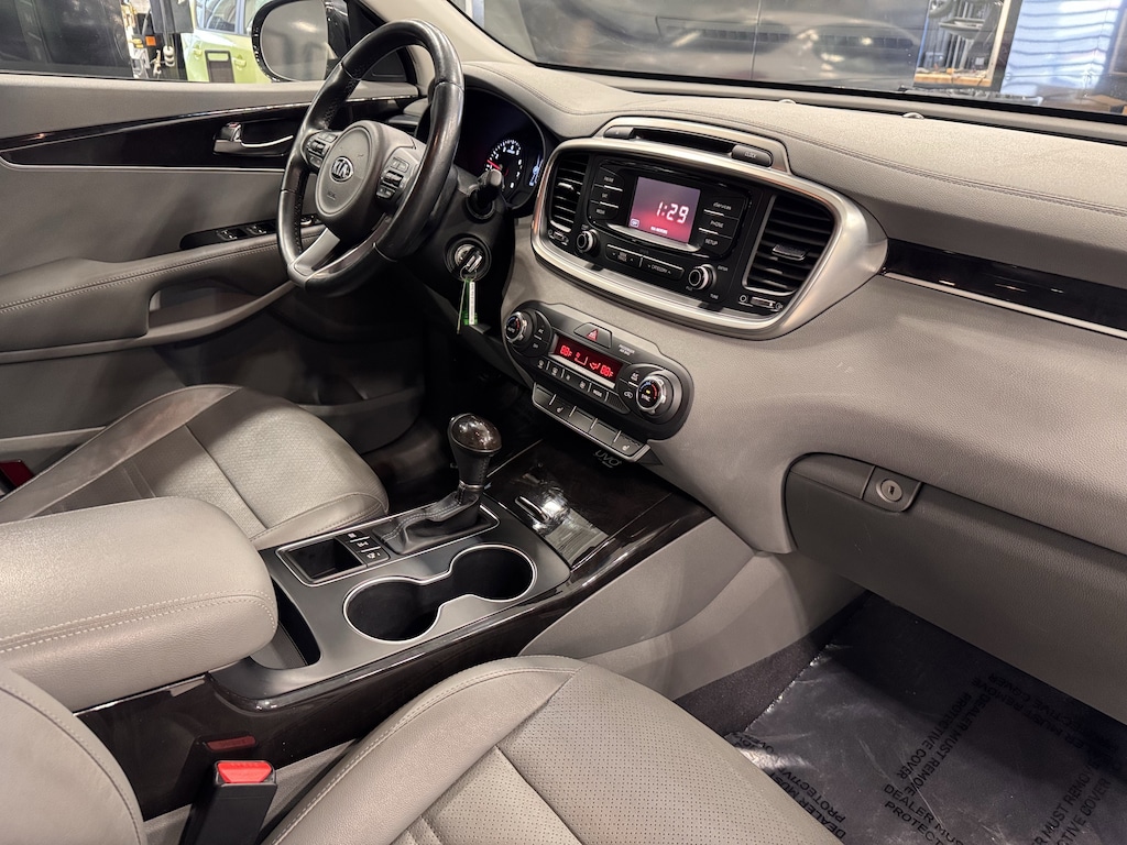 Used 2016 Kia Sorento 3.3L EX AWD SUV