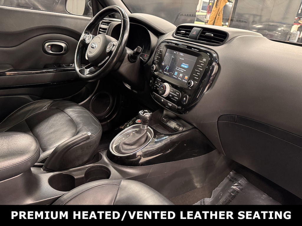 Used 2015 Kia Soul ! FWD Hatchback