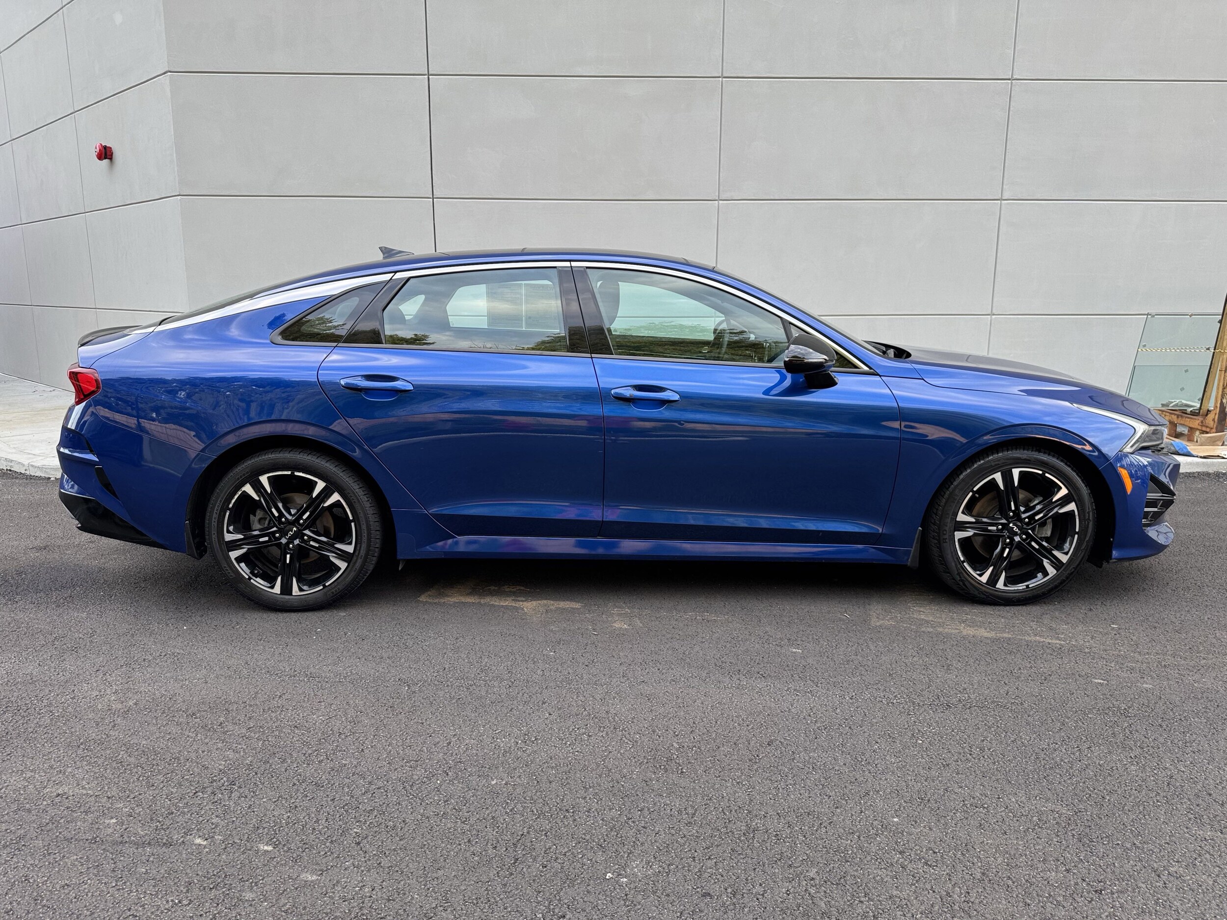 2022 Kia K5 GT-Line photo 2