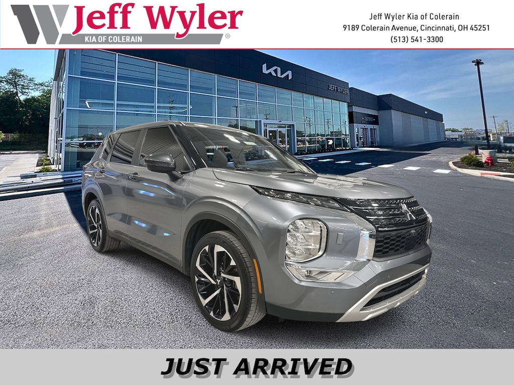 Used 2022 Mitsubishi Outlander SE CUV