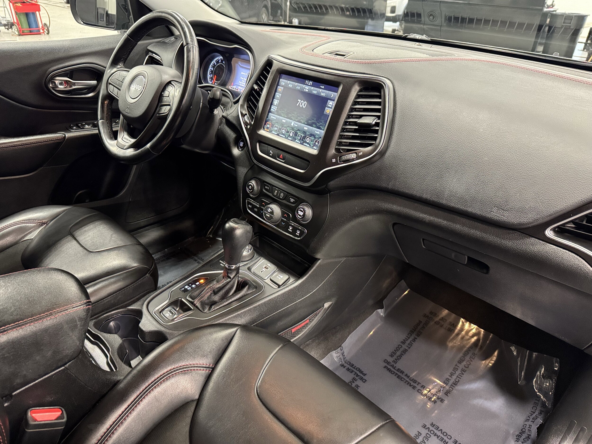 2020 Jeep Cherokee Trailhawk photo 3