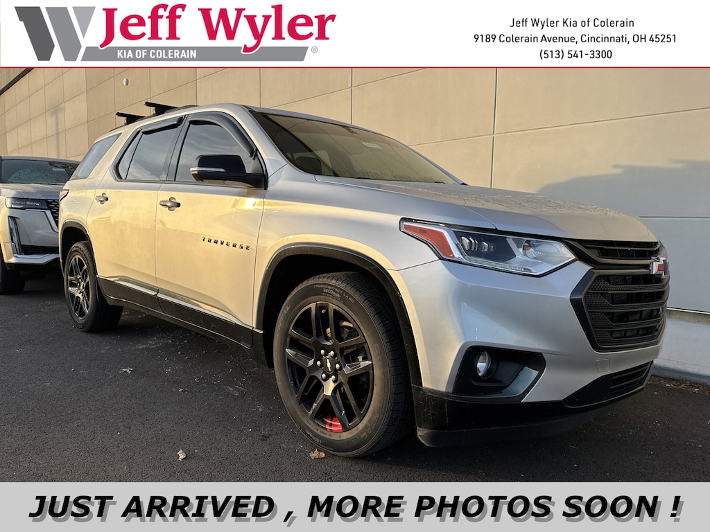 Used 2021 Chevrolet Traverse Premier SUV