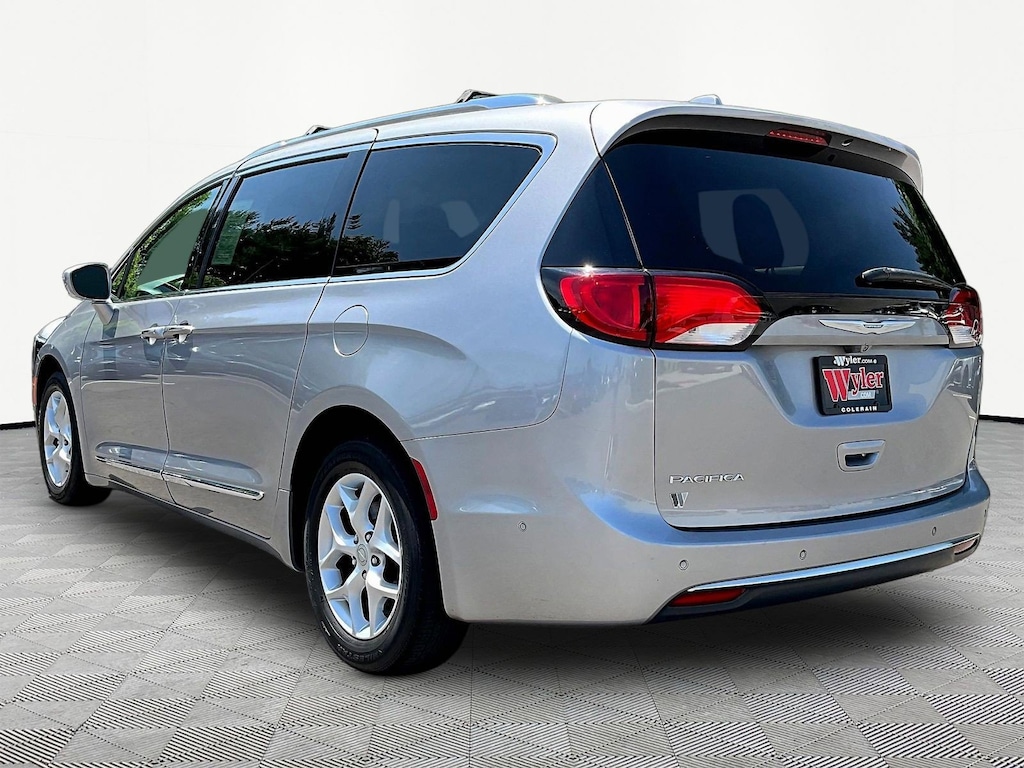 Used 2017 Chrysler Pacifica Touring-L Plus Van