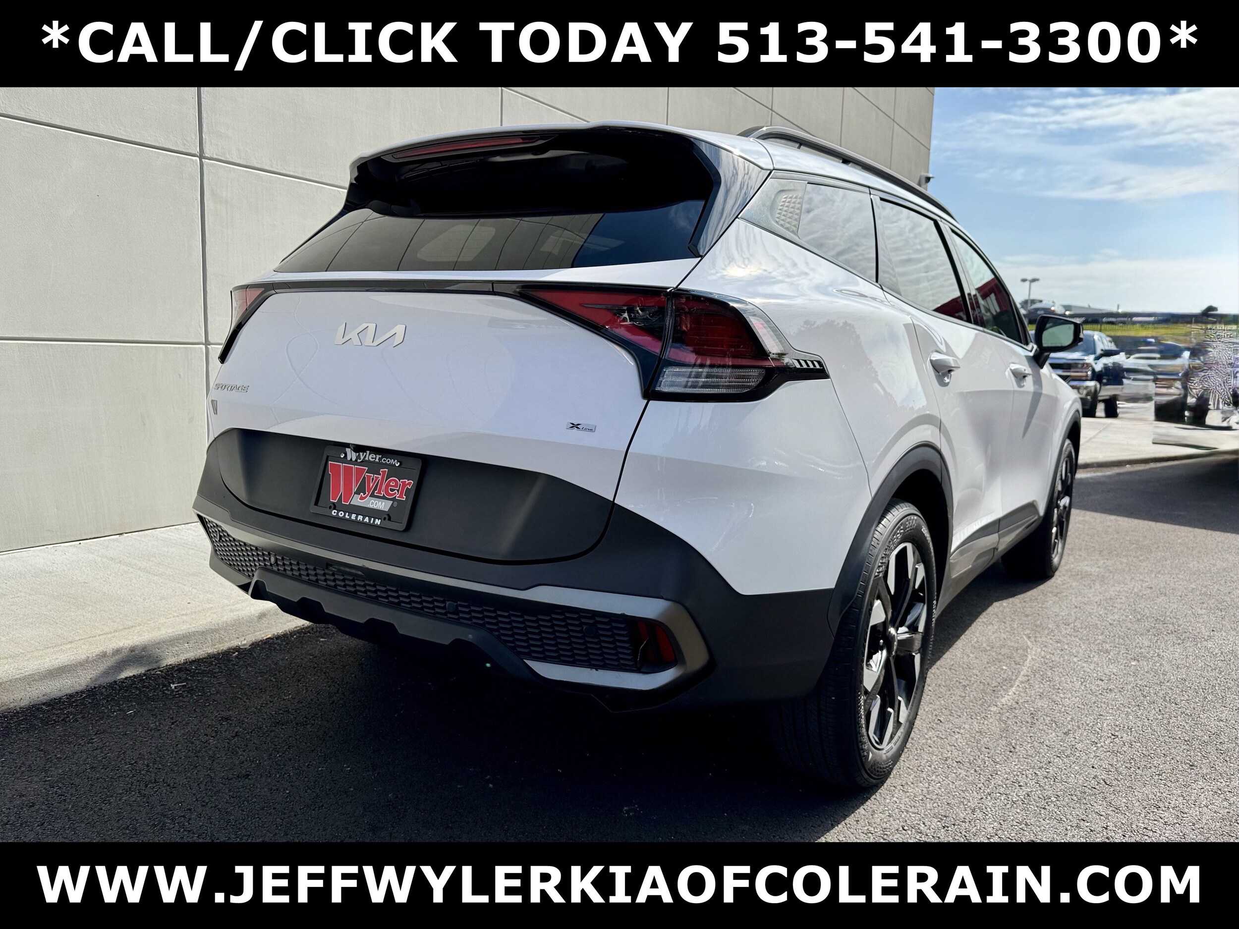 2023 Kia Sportage X-Line photo 3