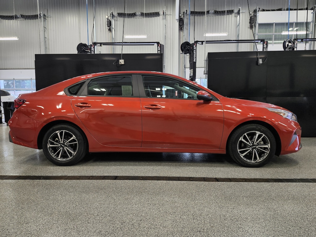 Certified 2022 Kia Forte LXS Sedan