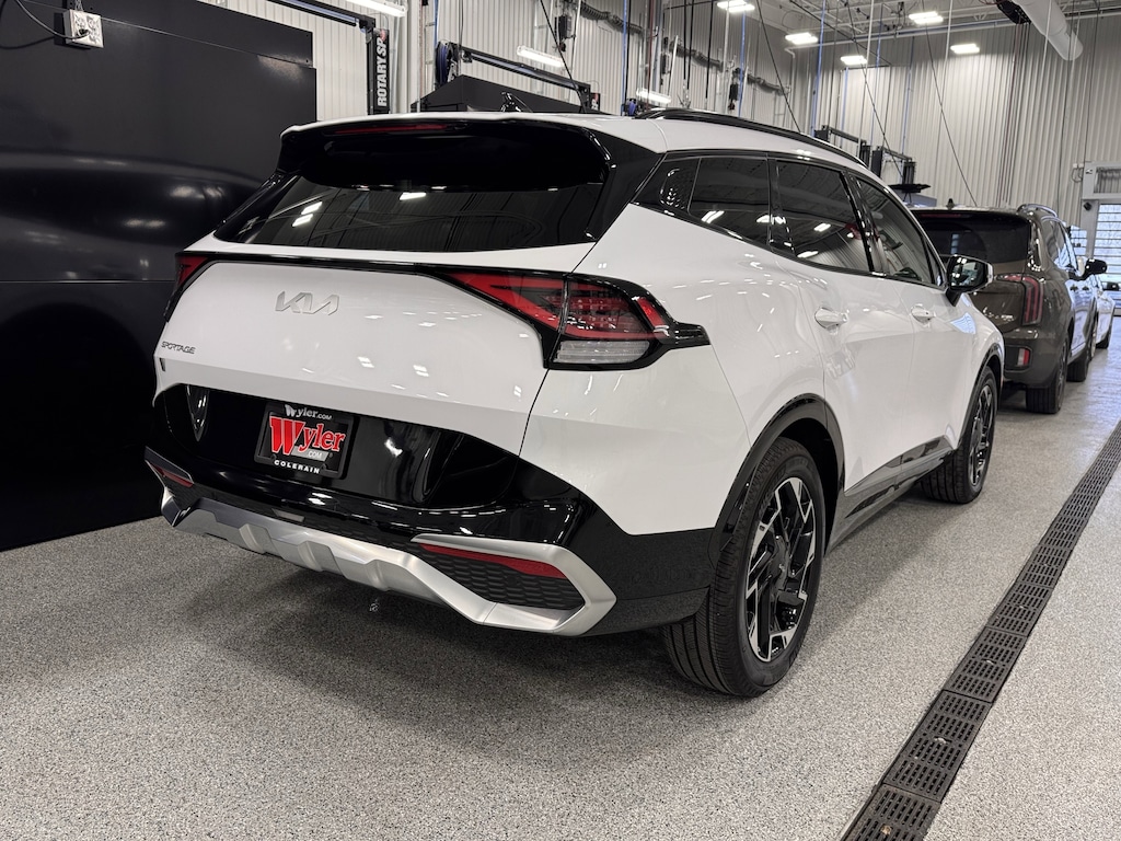 Certified 2025 Kia Sportage SX-Prestige SUV