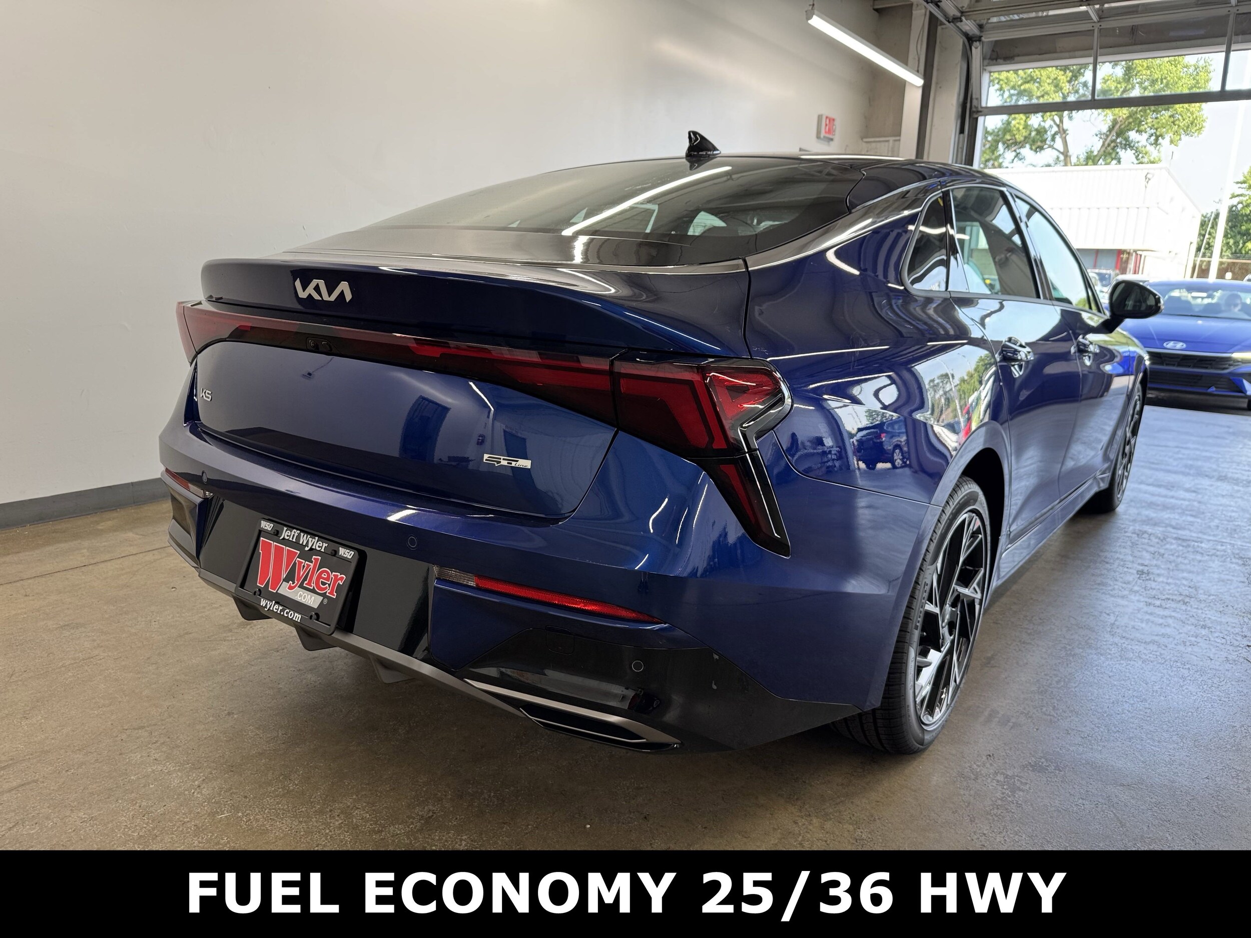 2026 Kia K5 GT-Line photo 3