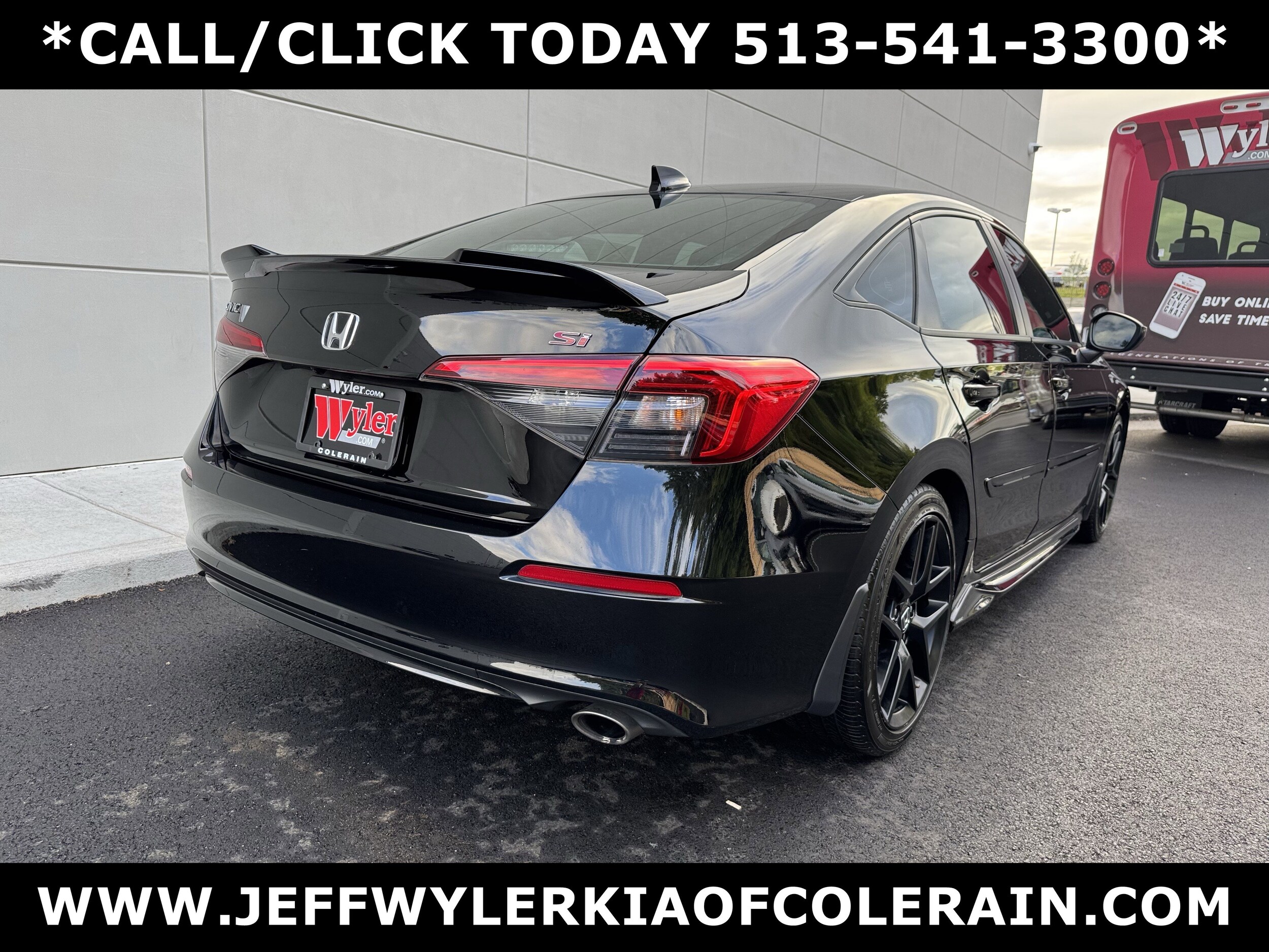 2022 Honda Civic Si photo 3
