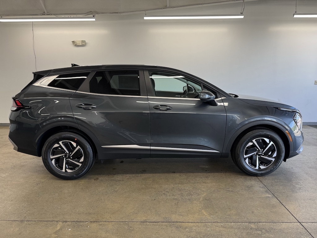 New 2025 Kia Sportage Hybrid LX SUV