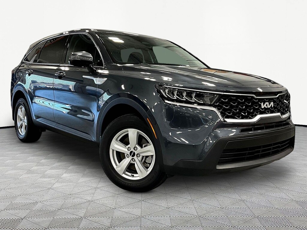 Certified 2023 Kia Sorento LX SUV