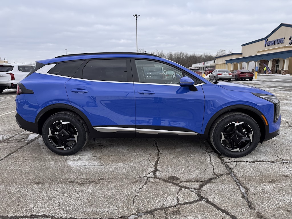 New 2026 Kia Sportage EX SUV