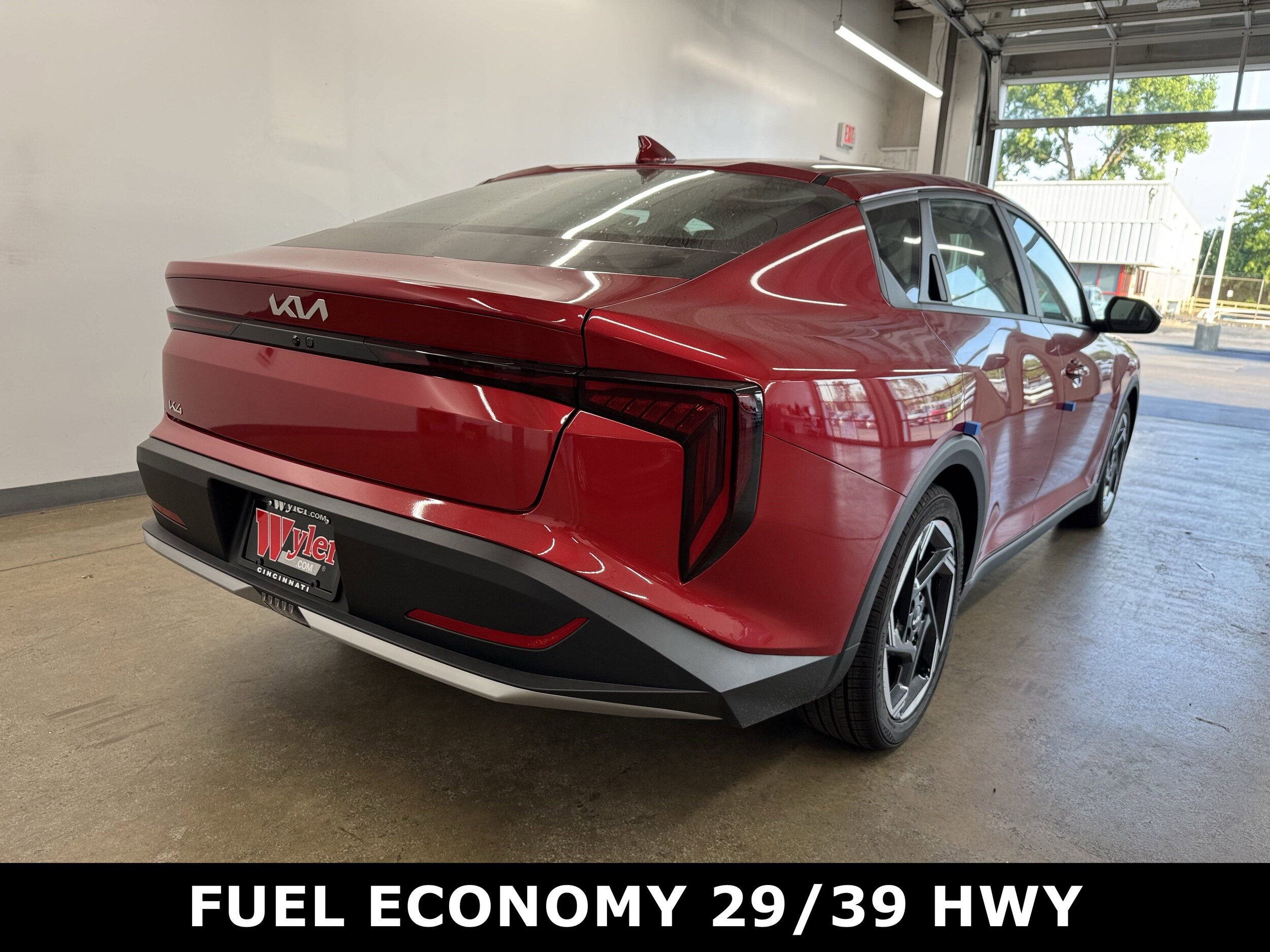 2025 Kia K4 EX photo 3