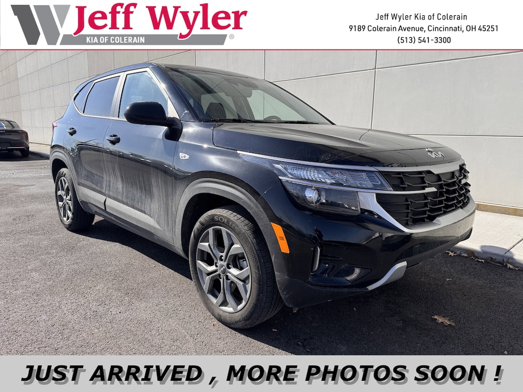 Certified 2025 Kia Seltos LX SUV