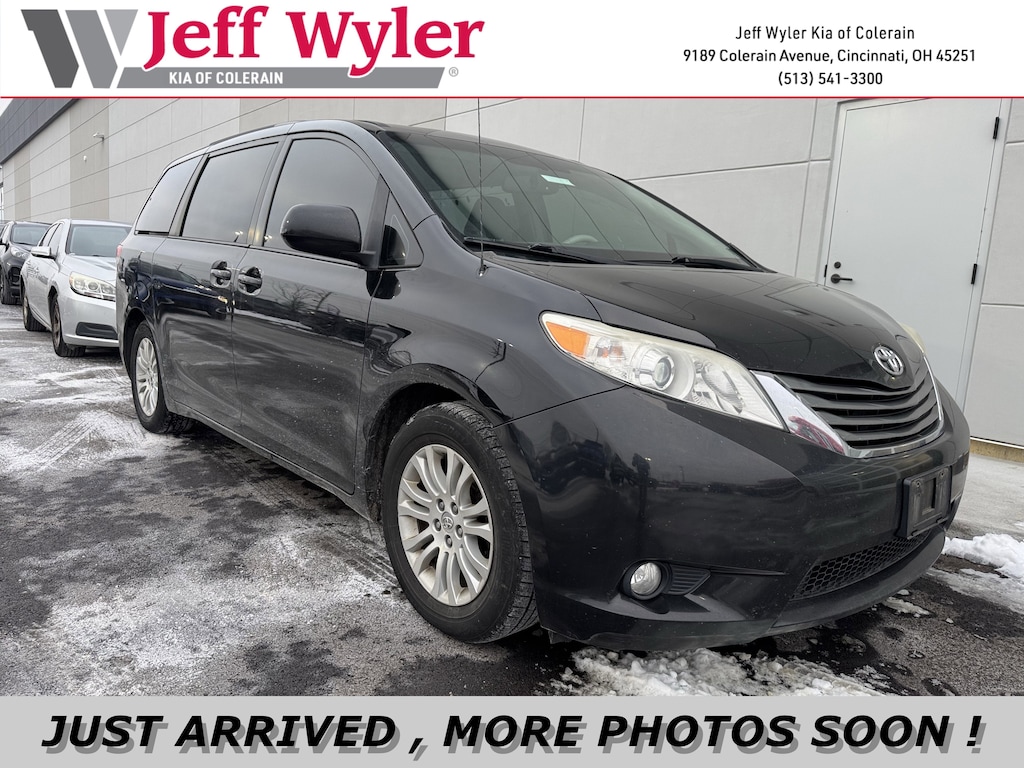 Used 2013 Toyota Sienna Van