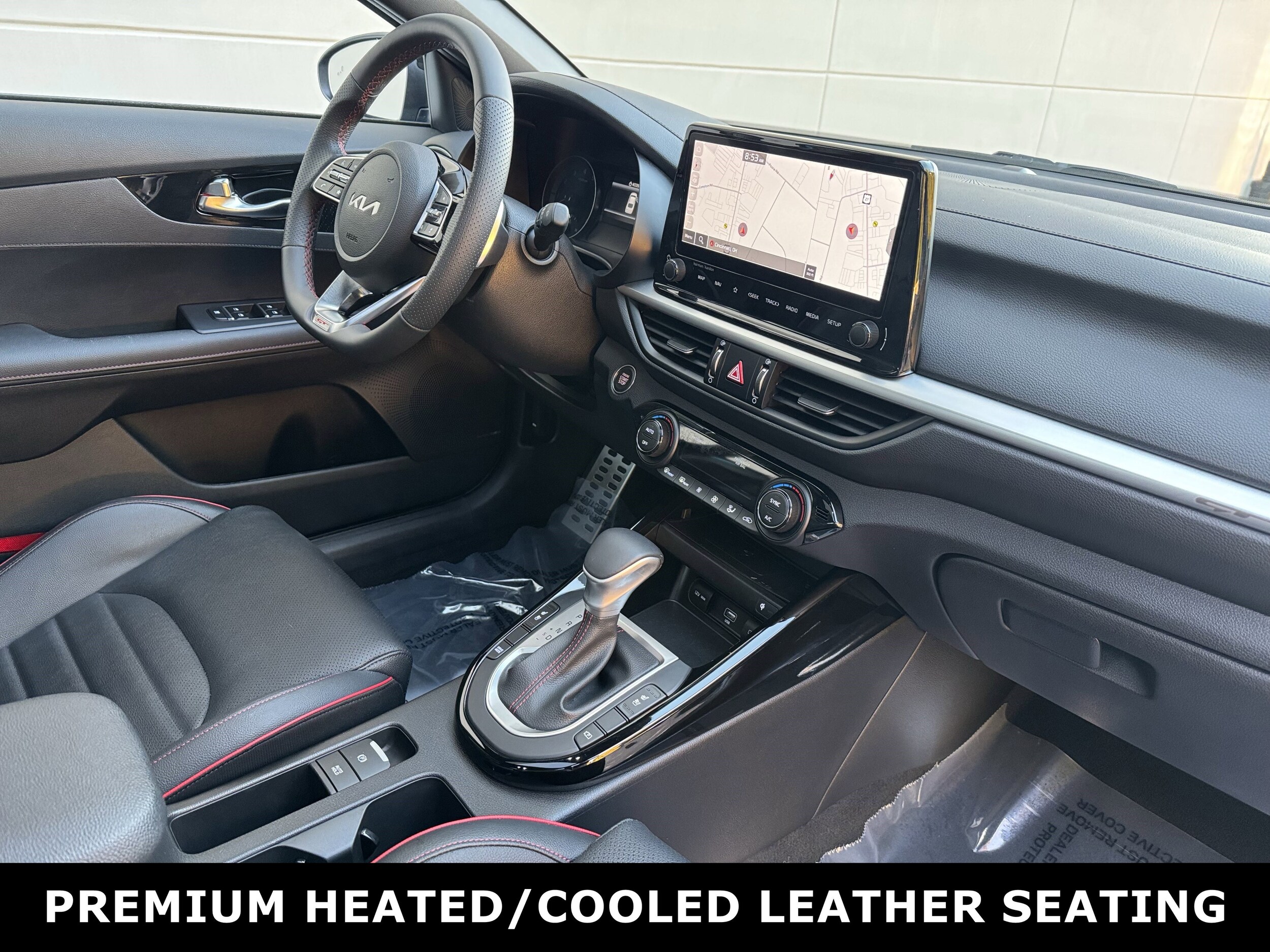 2023 Kia Forte GT photo 3