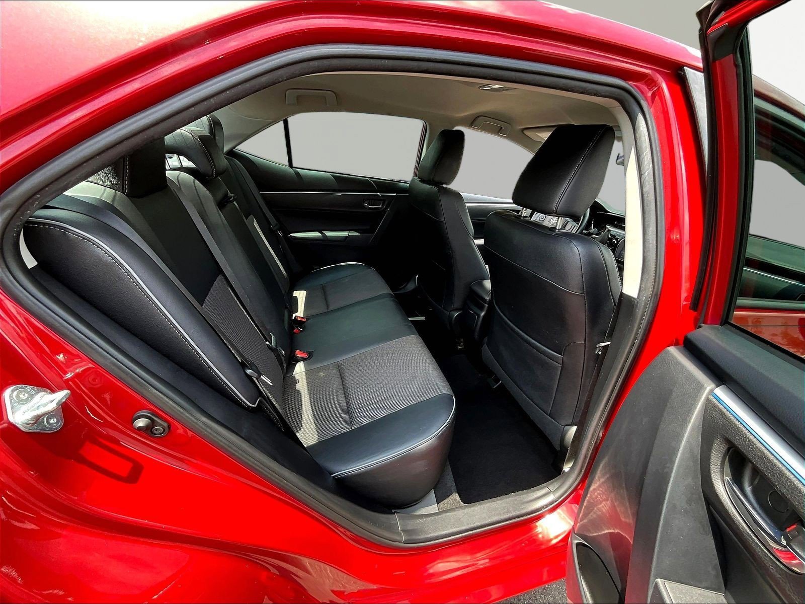 2016 Toyota Corolla S Plus - Photo 25