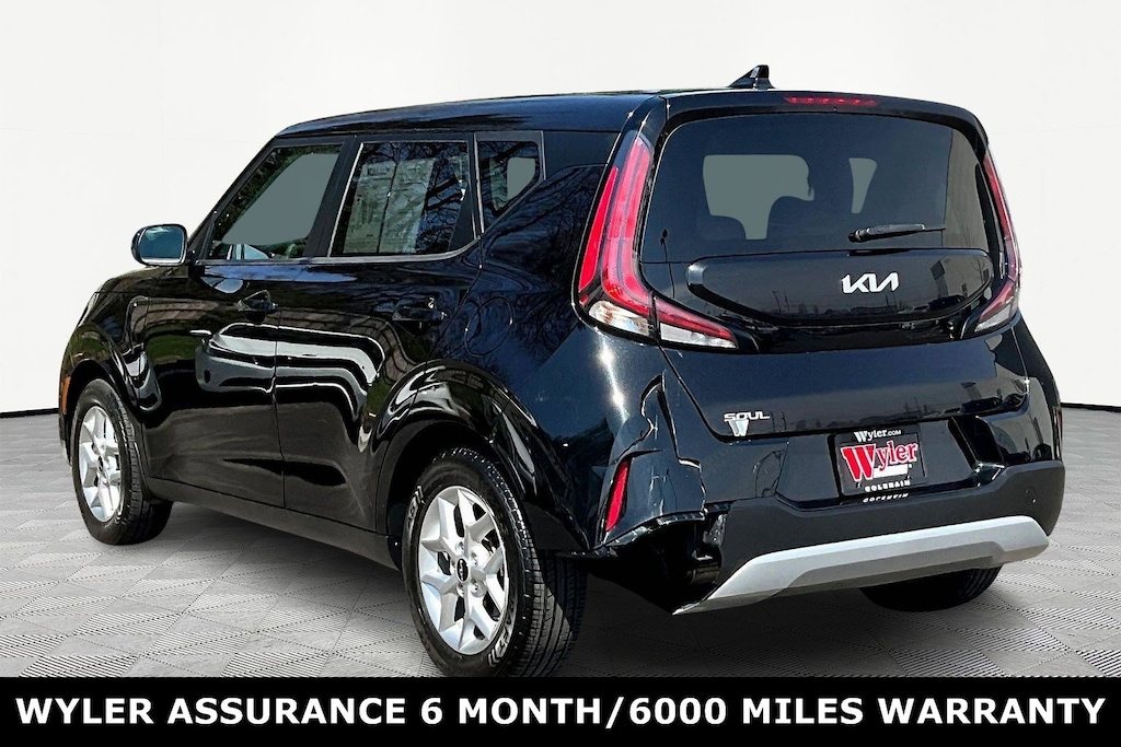 Used 2023 Kia Soul LX Hatchback