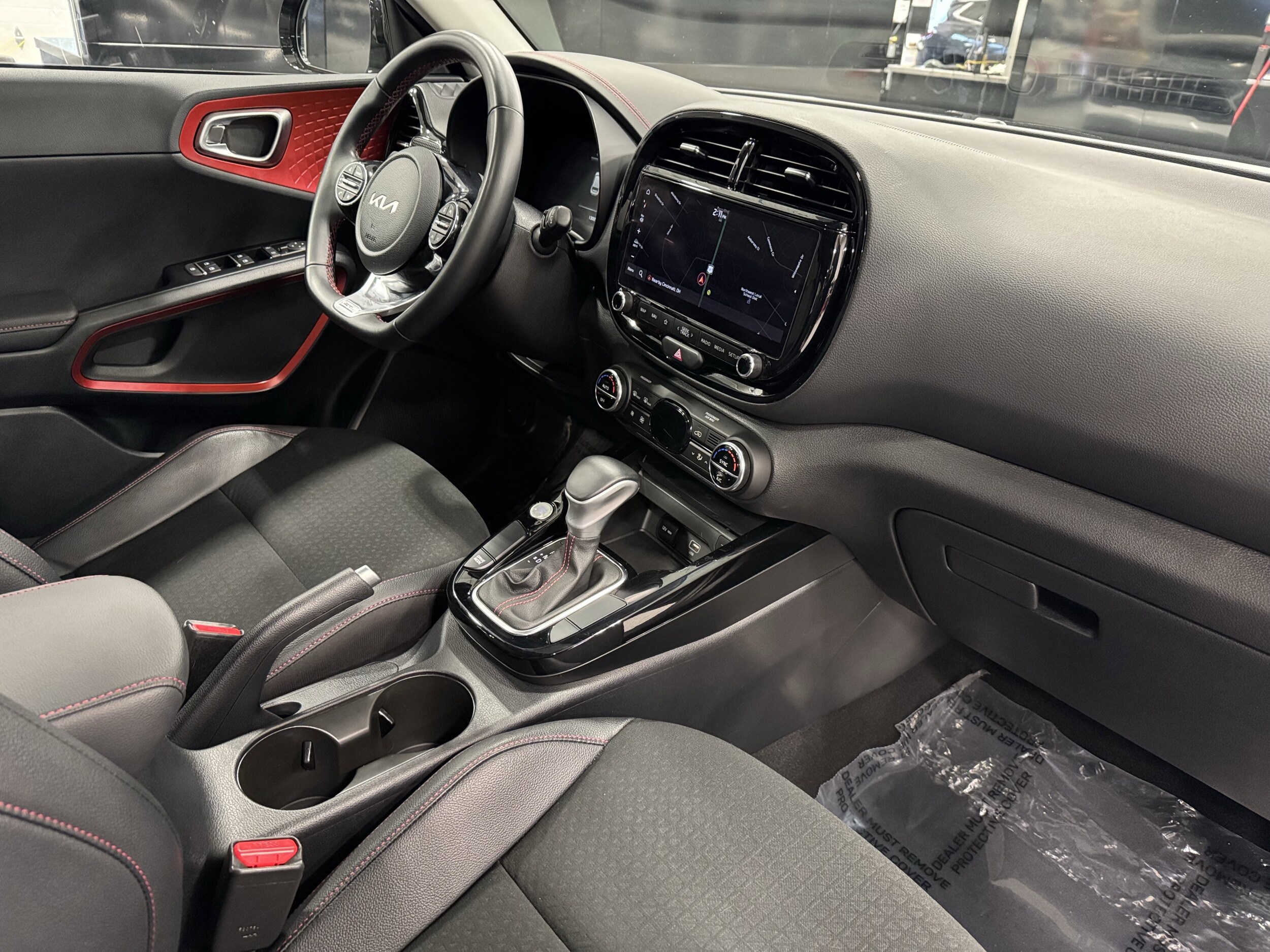 2023 Kia Soul GT-Line photo 4