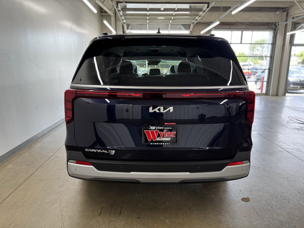 New 2026 Kia Carnival EX Van Passenger Van